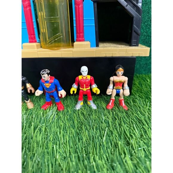 Superman Imaginext Daily Planet PlaySet 2015 Mattel DC Comics Figures! - Picture 5 of 8